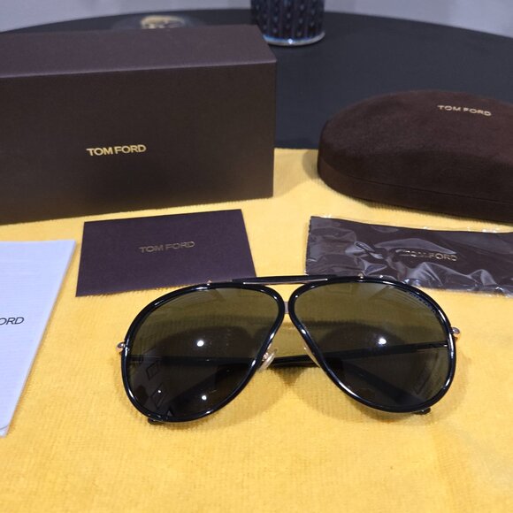 Tom Ford Cedric Sunglasses - TF509 01A 65-5 135-3 - Black/Palladium - Picture 16 of 16